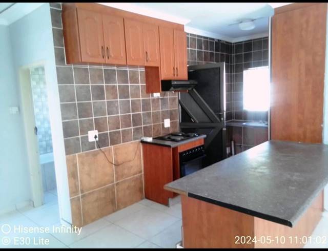 3 BEDROOM HOUSE FOR SALE IN THE ORCHARDS